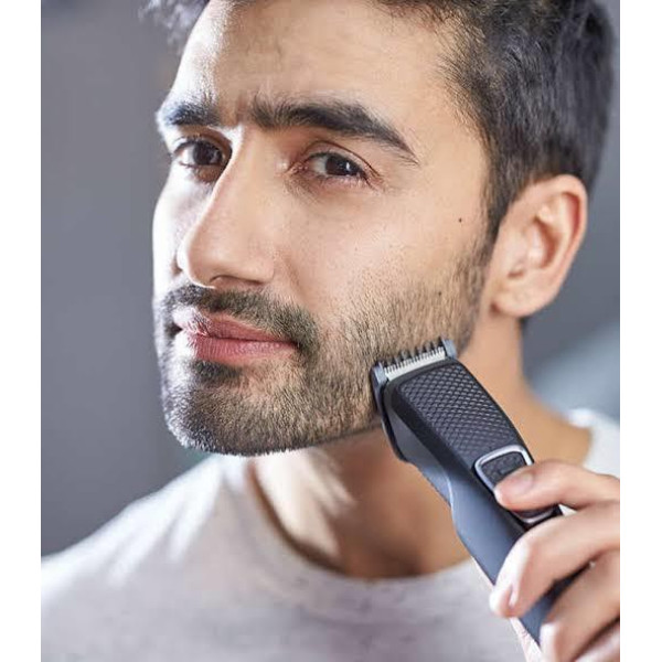 PHILIPS Awesome BT1212/15 Runtime: 30 min Trimmer for Men Trimmer 30 min  Runtime 2 Length Settings (Grey)